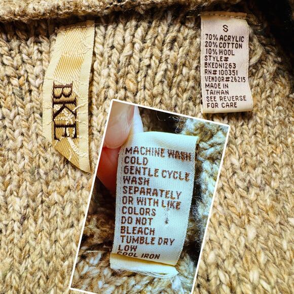 Chunky Knit Cardigan Sweater BKE S Wool Cable Shawl Layers Cozy Boho Fisherman - Picture 7 of 9